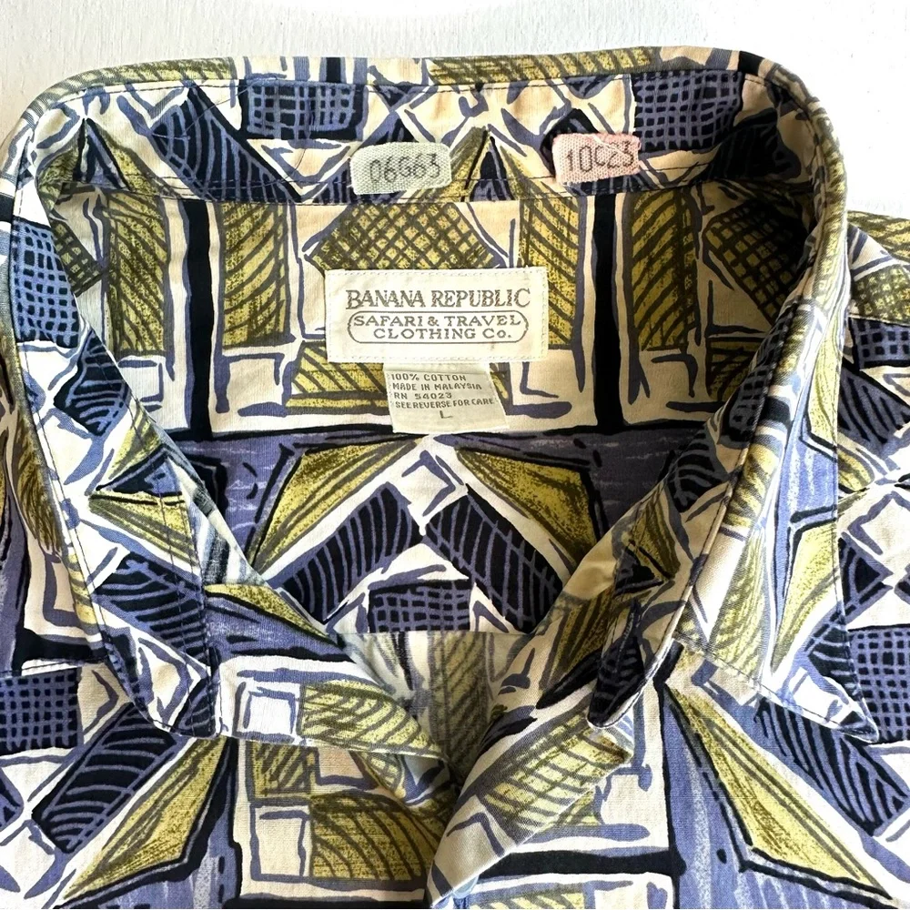 Banana Republic Men’s Size Large Shirt‎ Button Down